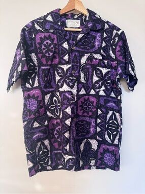 Alpine Hut Purple Patterned Hawaiian Short-Sleeve Button-Down Shirt